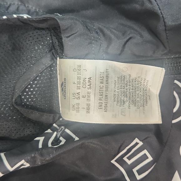 Adidas Loose Fit Wind Breaker - Picture 6 of 9